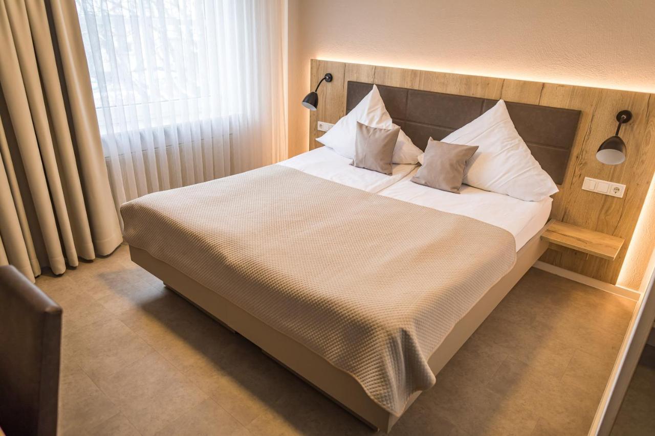 Hotel Lehn Nieder-Saulheim Buitenkant foto
